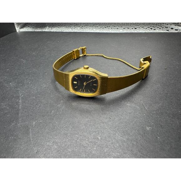 Vintage Seiko SX Quartz Gold Tone 5Y95-5040 Black Dial Women\'s Watch 18mm